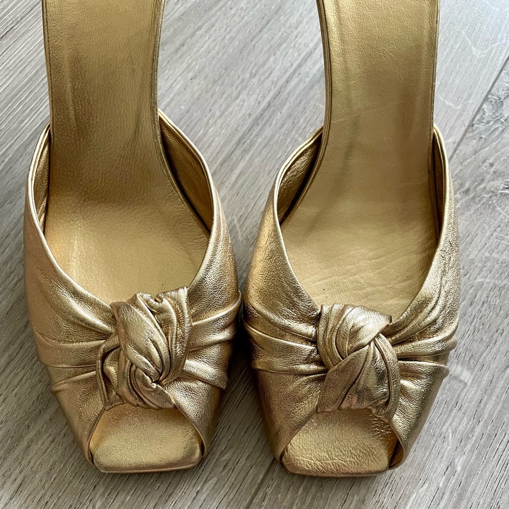 ❌SOLD❌ Prada Metallic Gold Leather Square Peep Toe Slide Sandals - Picture 3 of 12